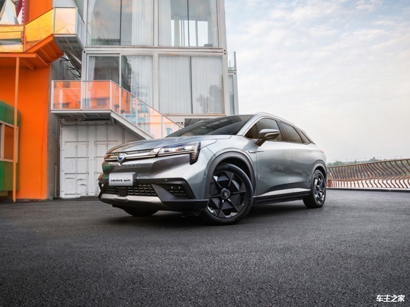 纳科诺尔大宗交易成交5.00万股 成交额268.75万元