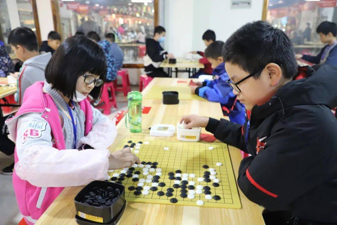 桌面的“体育场”，方寸之间乐在“棋”中