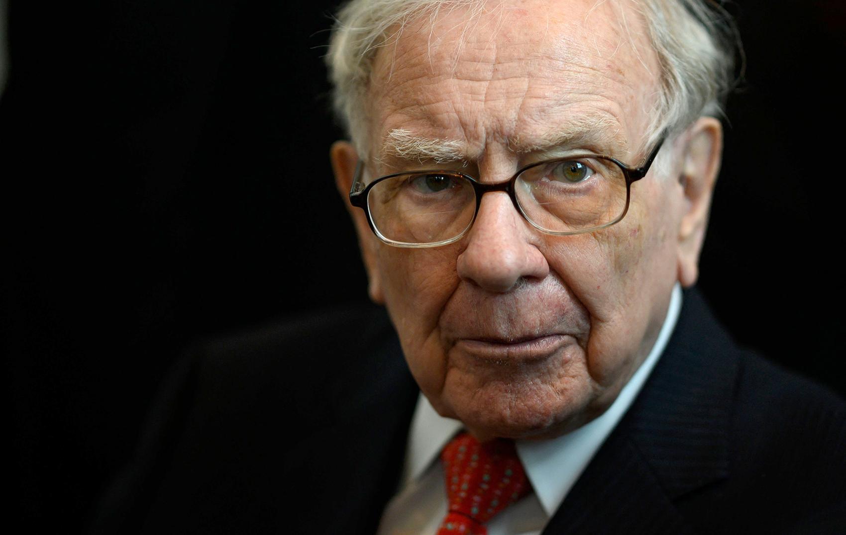 巴菲特再加仓！