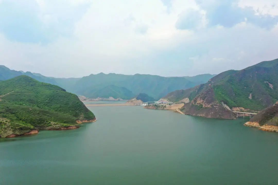 世界最大“水能充电宝” 全面投产发电