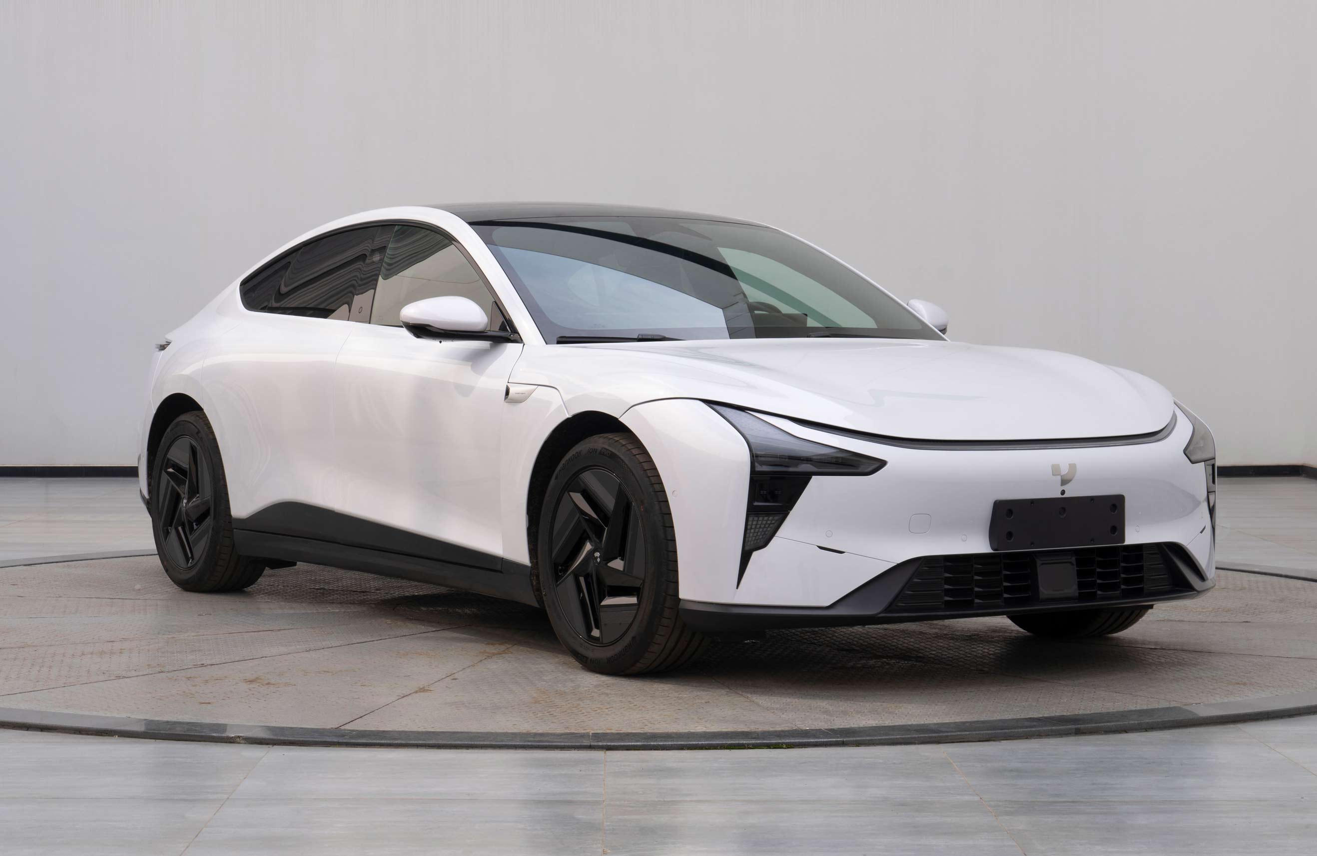 万润新能:与宁德时代签订业务合作协议 提供磷酸铁锂产品