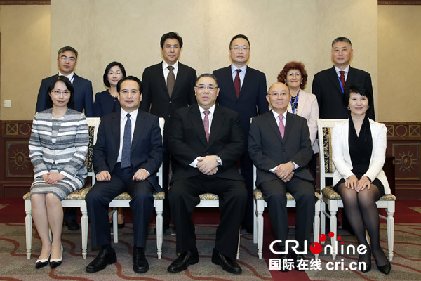 王晖参赞会见几内亚计划和国际合作部长