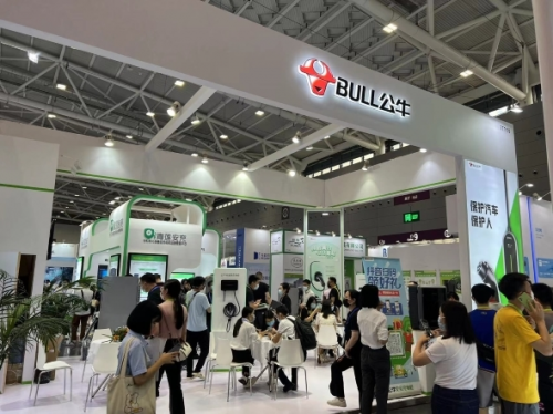 公牛集团上半年净利润下降8% 新能源板块增速较快