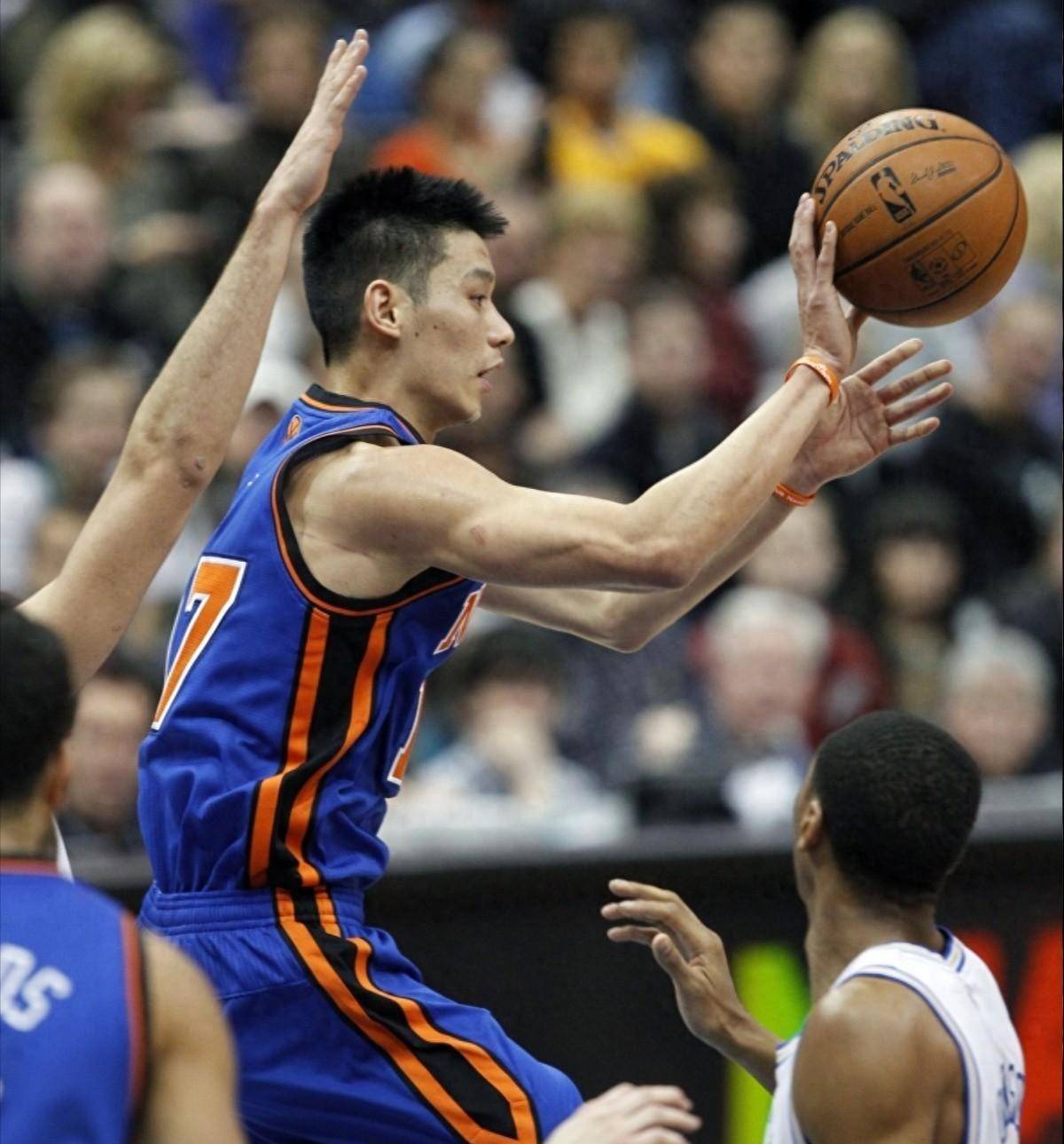 再见,“林疯狂”!37岁林书豪宣布退役,NBA职业生涯总薪资约6571.1万美元!NBA官方:他让世界见证亚洲面孔的力量