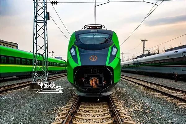 比亚迪获得发明专利授权：“列车进入紧急牵引模式的控制方法和列车”