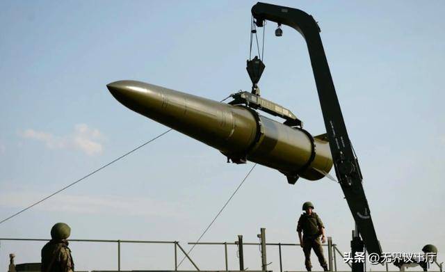 特朗普称启动核武试验后,美国试射“民兵3”导弹!普京开会:若美进行核试验,将对等反制