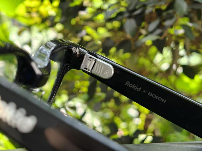 蚂蚁联合Rokid乐奇推出AI眼镜数字伴游