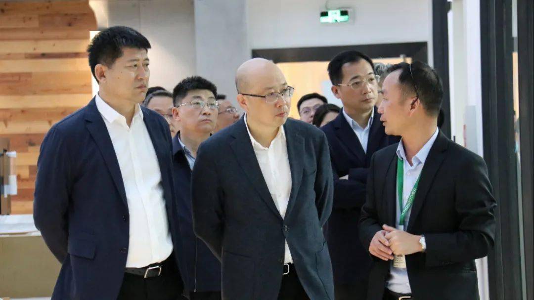 武守坤:当AI重塑硬件创新路径 金百泽正走向“制造+服务+平台”新范式