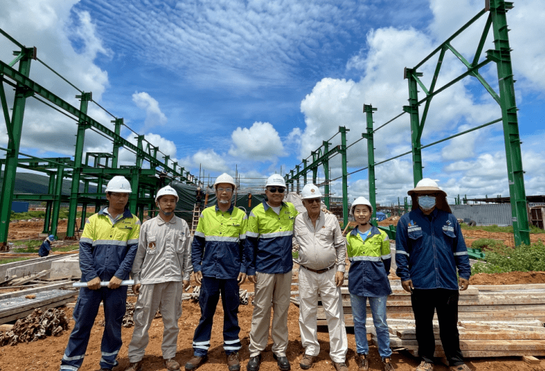 刘晓峰参赞拜会玻利维亚能源部替代能源副部长奥索里奥