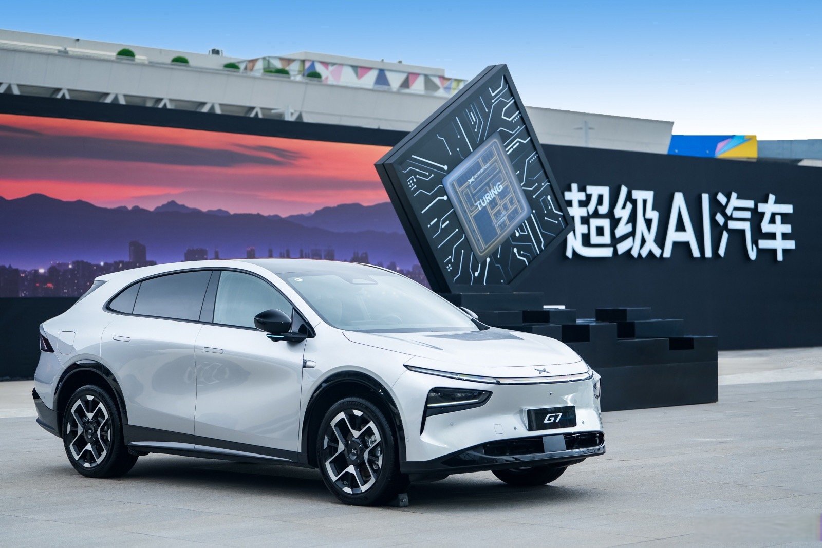 以科技创新为根 鑫源汽车焕新深耕全球市场