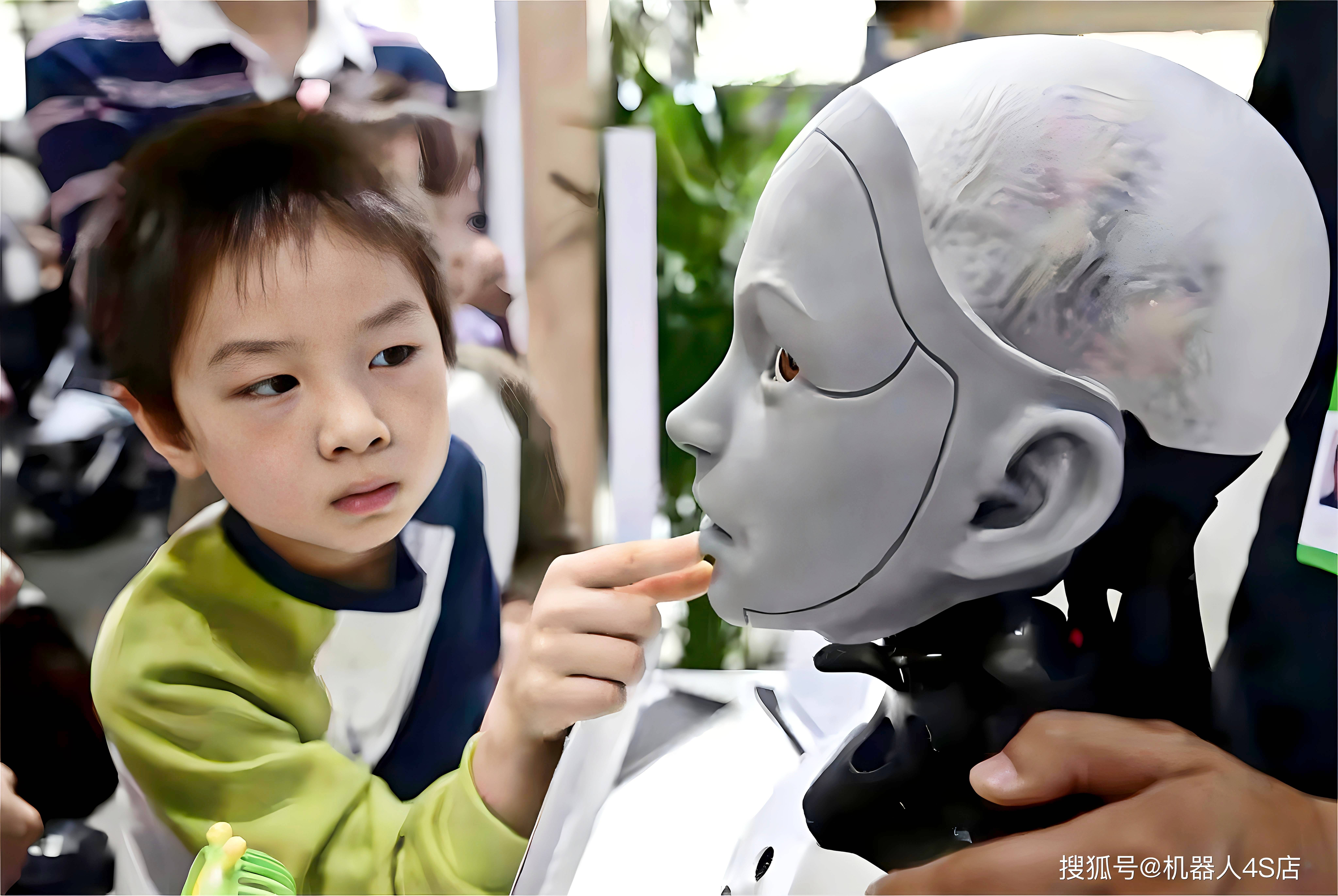 人形机器人可完成多语言逼真唇形动作 在教育和老年护理领域具应用潜力