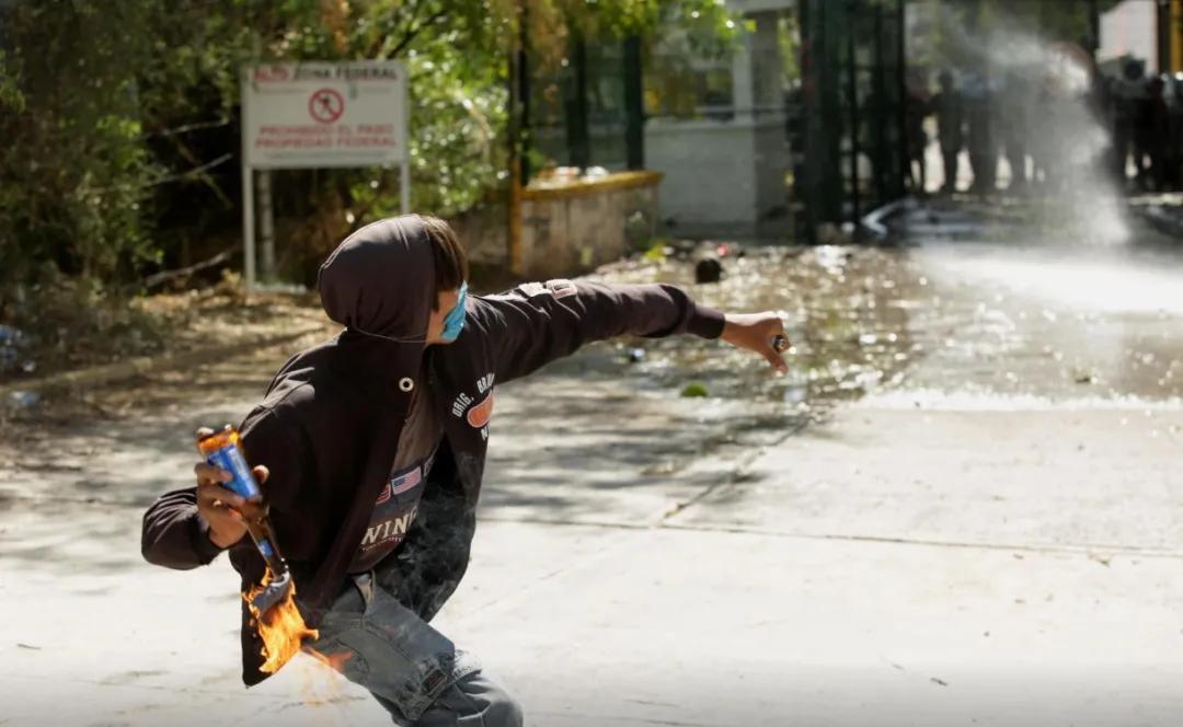 利比里亚电力公司因债务纠纷被法院查封