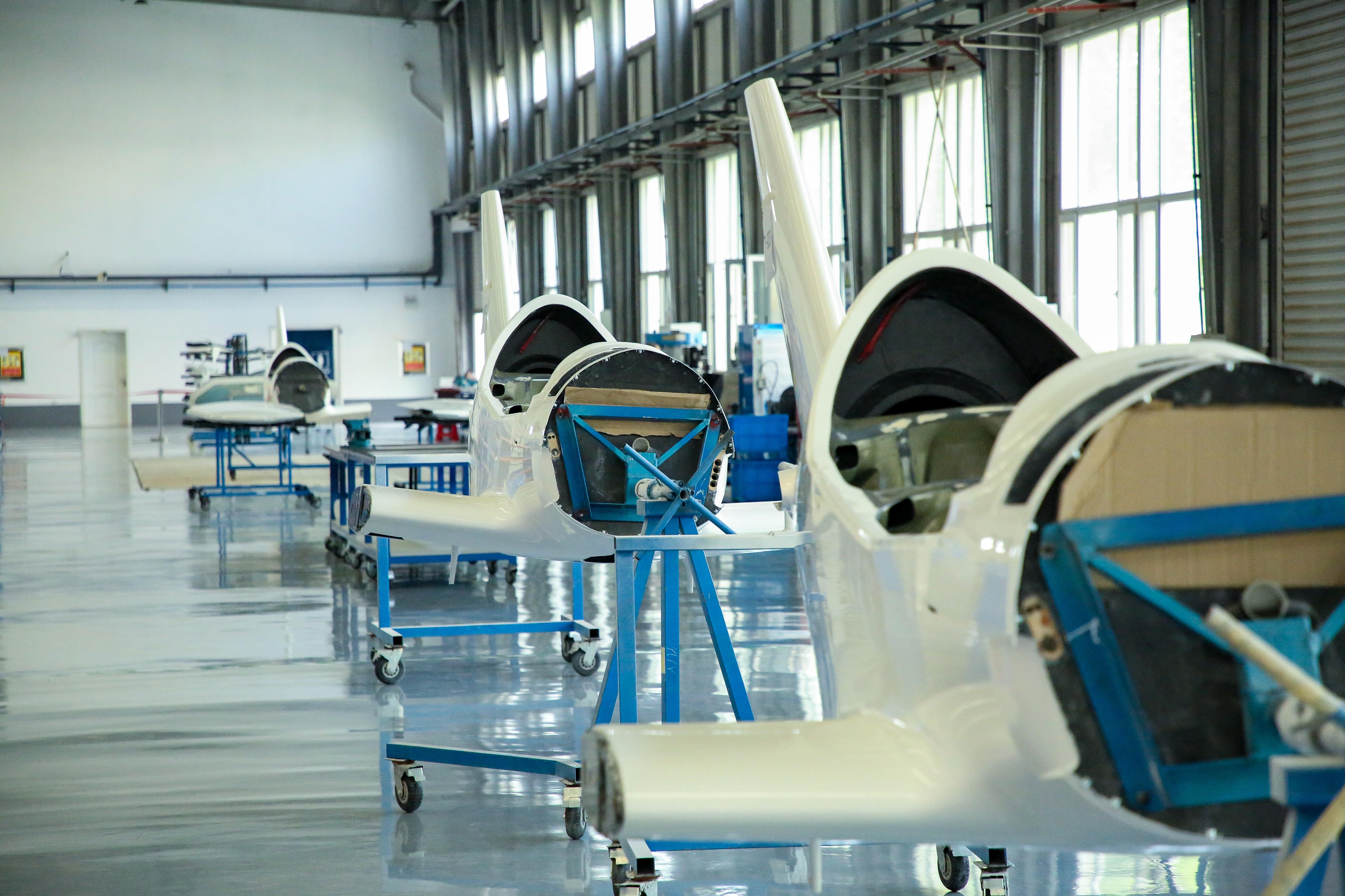 积极拓展低空经济应用场景