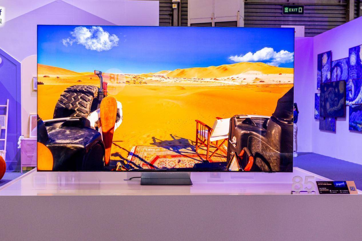 天数智芯重磅公布芯片四代架构路线图,彤央边端系列性能超越国际主流,首次公布标杆客户与规模化落地成果