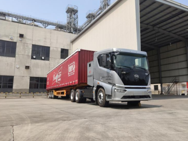 3年内每年至少供货10万吨！301292，牵手比亚迪锂电池！