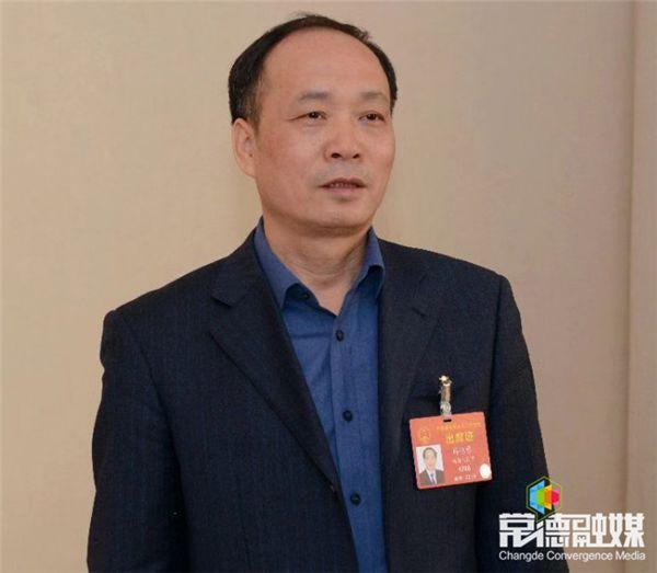 全国人大代表、德力西集团董事局主席胡成中：加快推进固态电池产业规模化落地