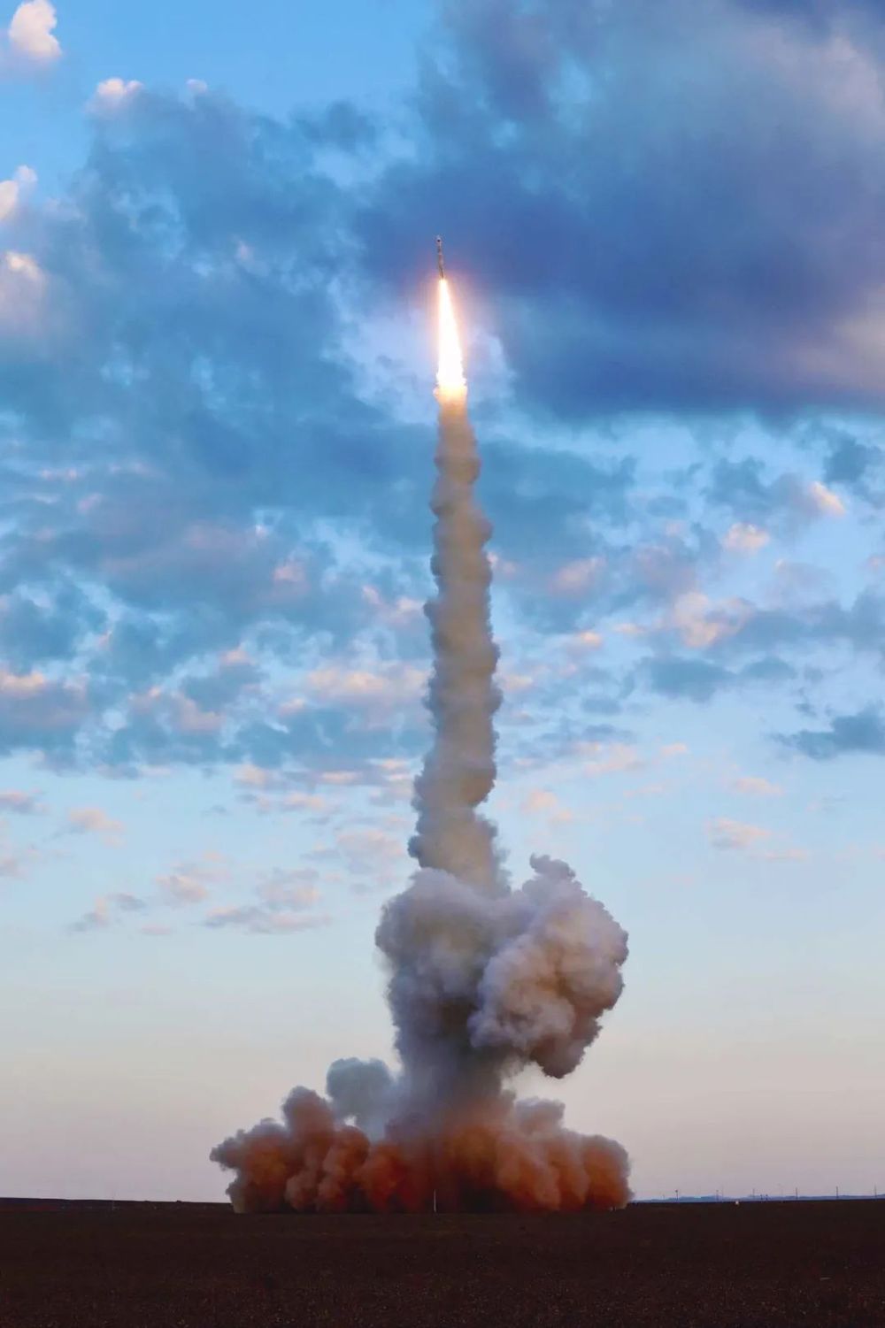 力箭二号遥一运载火箭发射成功