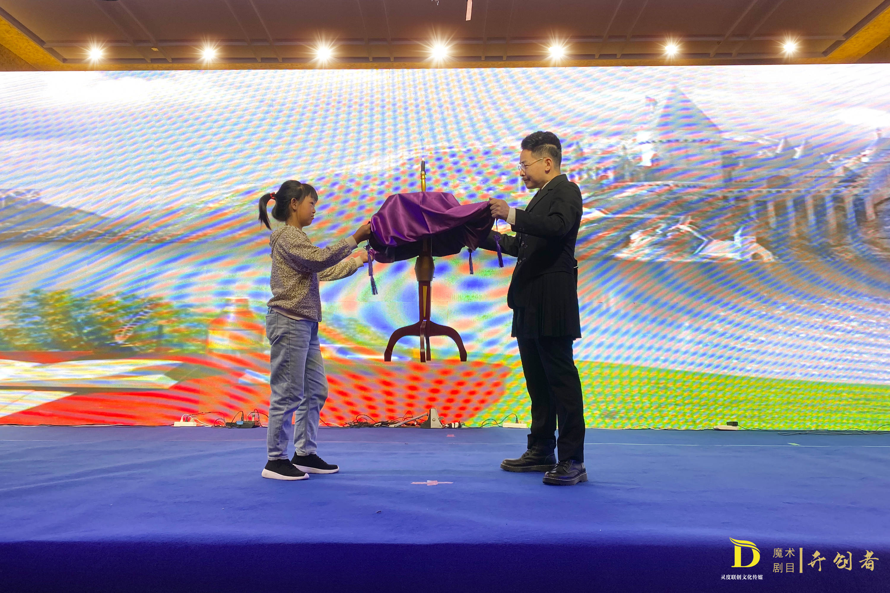 联创电子:合肥联创光学产品产能利用率根据客户需求而波动,没有达到满产状态