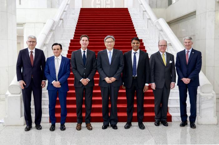 王文涛部长会见美国贸易代表格里尔