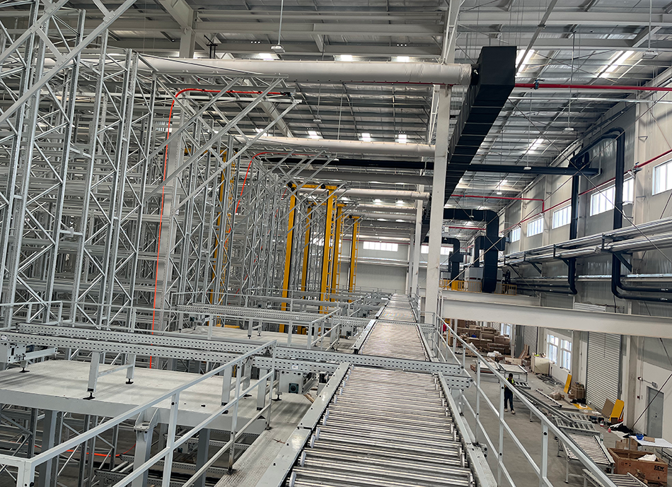 比亚迪回应深圳坪山园区一立体车库起火：为试验及报废车辆专用停放区