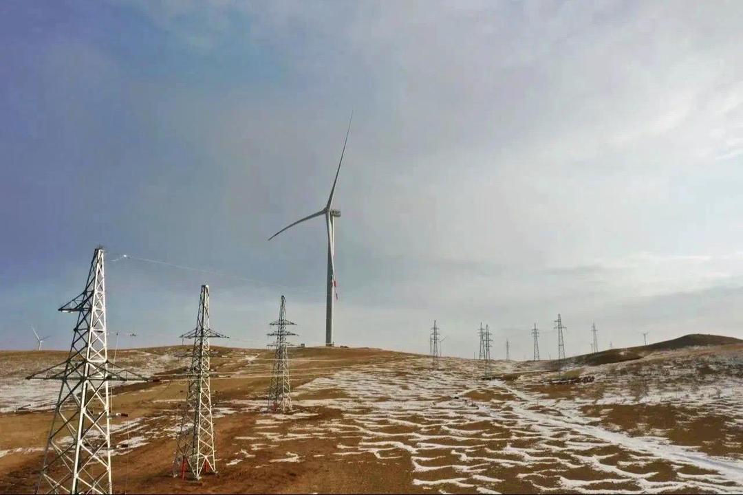 越南嘉莱省批准投建4个太阳能与风电项目